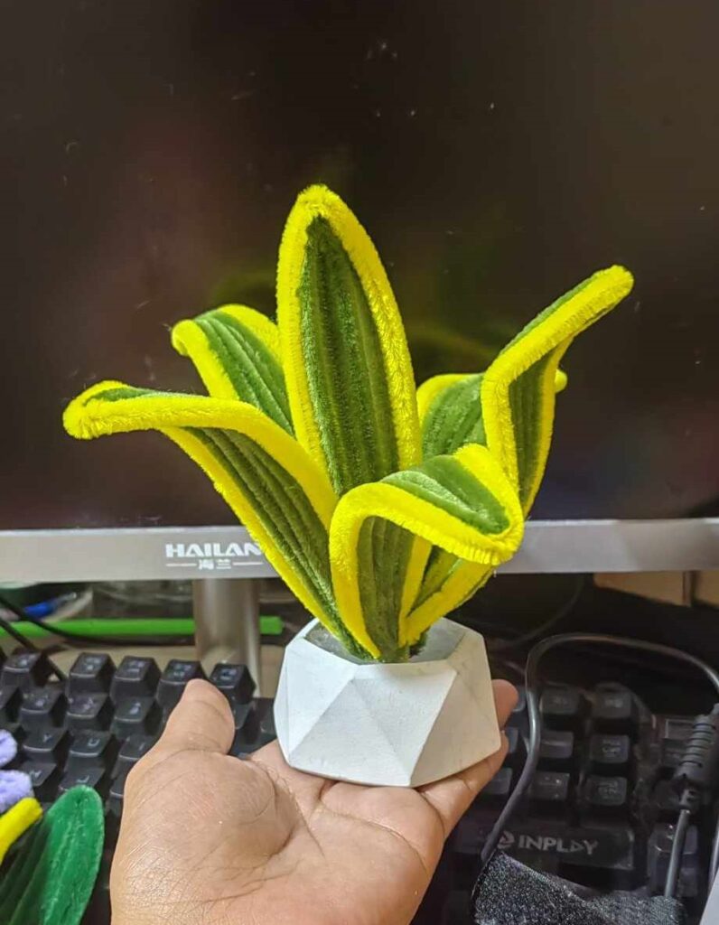 Fuzzy wire flowers