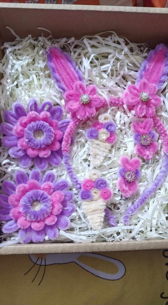Handmade headband and clip set design